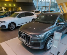 По ценам ниже мировых. В Беларусь привезли флагманский внедорожник Audi Q7