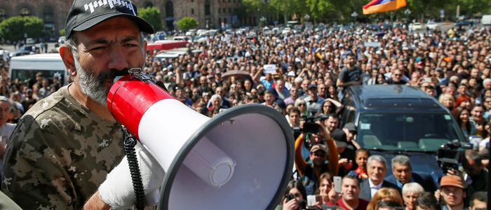 Армения продолжает акции протеста